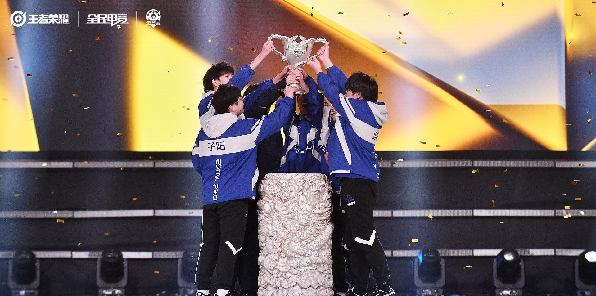 燕赵朱雀队鏖战东海战狼队，冰球邀请赛小胜，替补奇兵立功。赛后更衣室沸腾(海淀区少年冰球锦标赛暨全国冰球邀请赛)