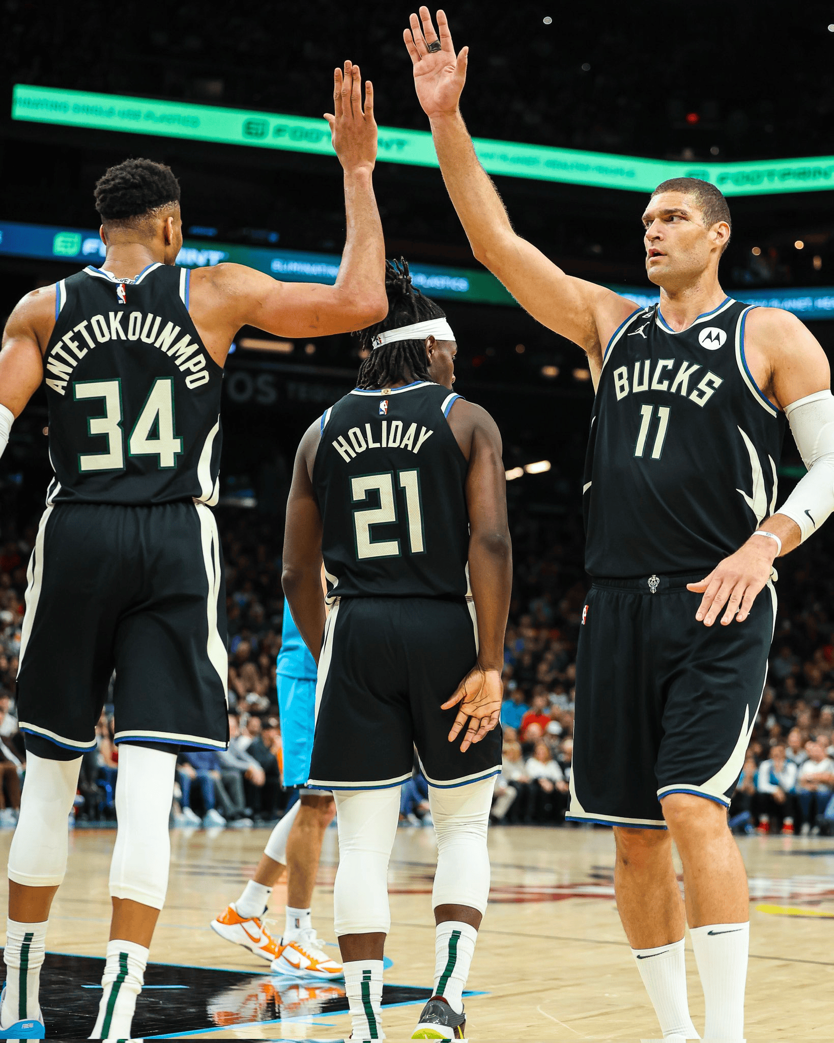  猛龙主帅英格拉姆恢复打全场 